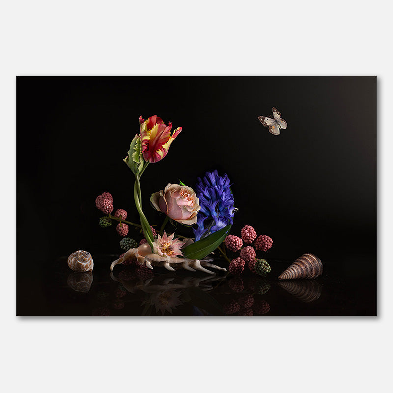 Liebe liegt in der Schale Blumenstillleben