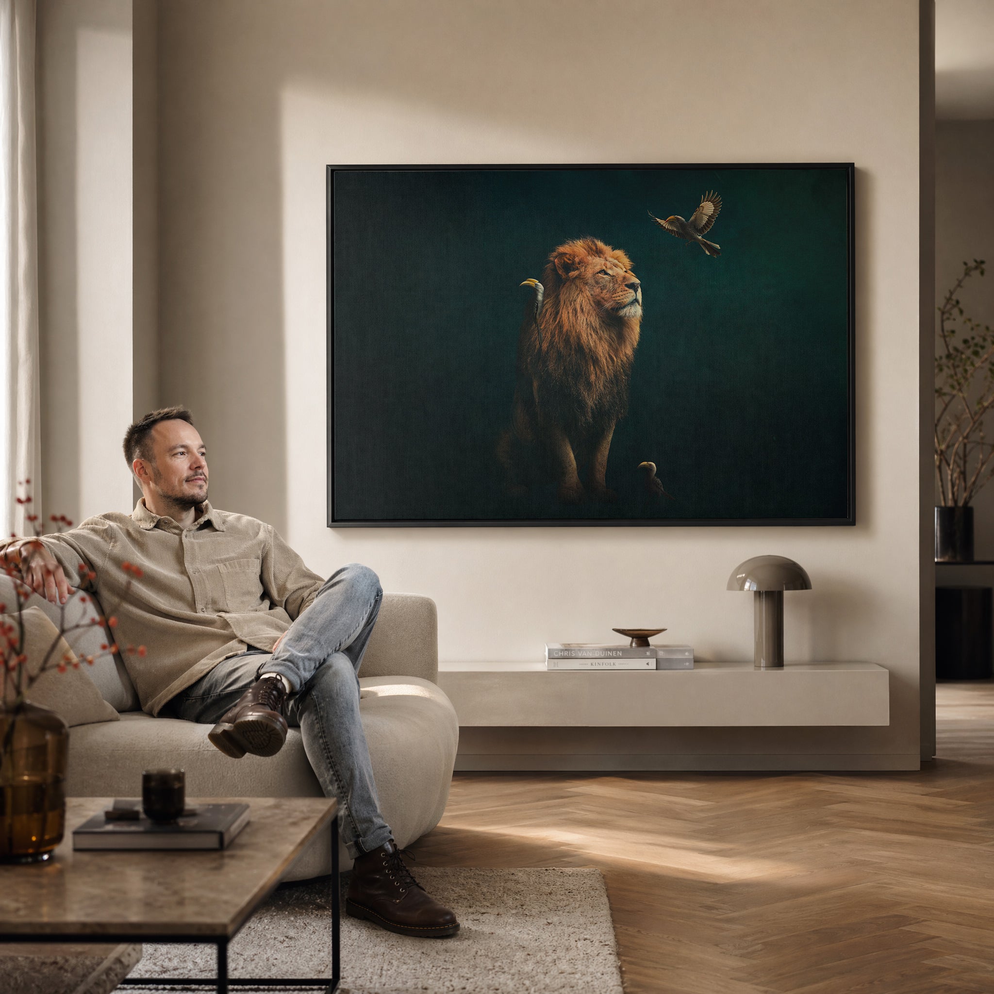 Lion with Hornbills LS EU